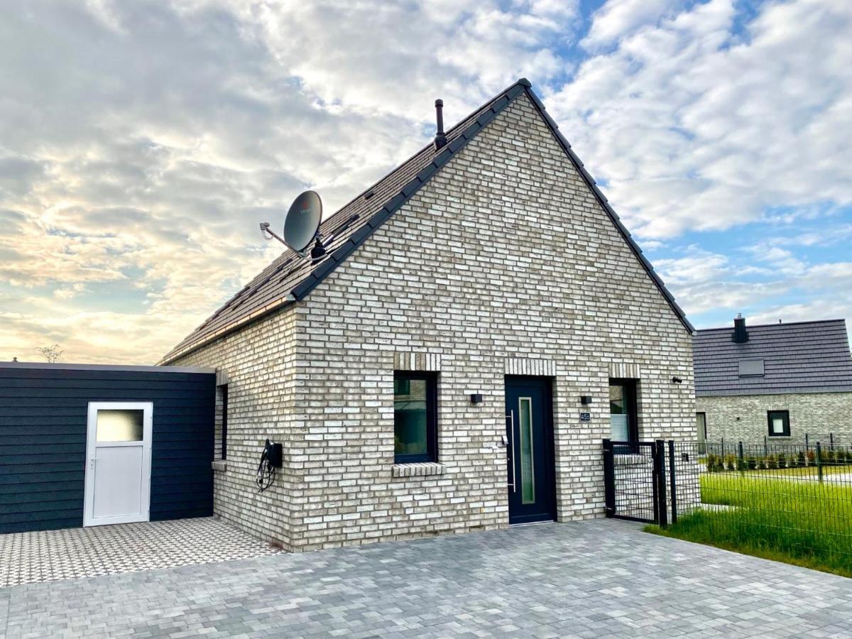 Ferienhaus Panoramadeck Am Harkebruegger See Mit Sauna Und Kamin Villa Barssel  Exterior foto